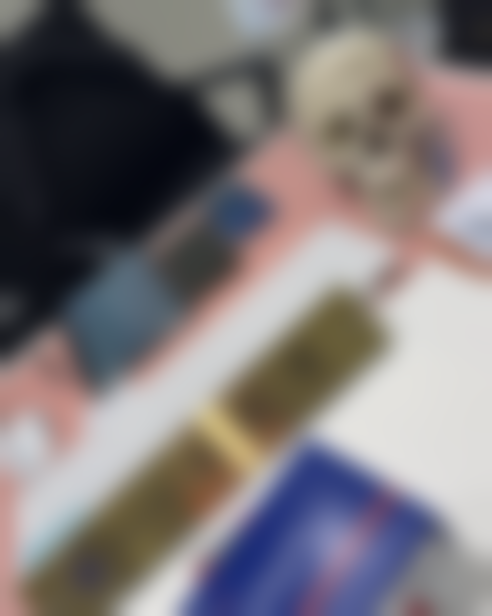 想消除眼袋鱼尾纹？选对方法焕光彩